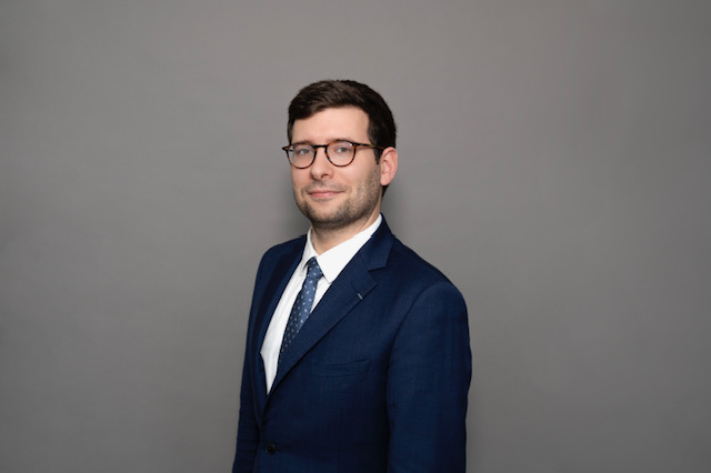 chateau de meslay avec jaguar